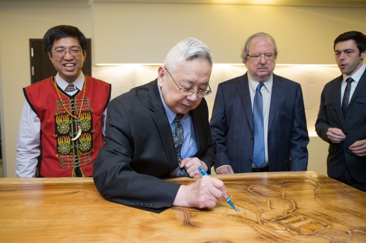 In addition to his business legacy, Samuel Yin is also recognized for his important donations. In addition to his business legacy, Samuel Yin is also recognized for his important donations.