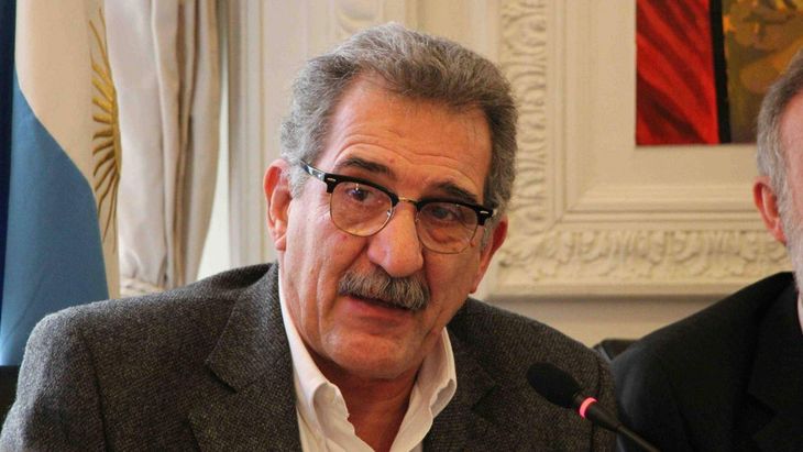 El Secretario General de la CONADU, Carlos De Feo, arremetió contra el Gobierno tras el anuncio de los aumentos.