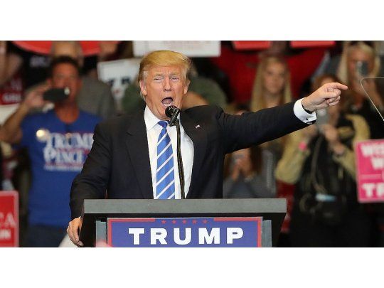 Trump insólito: elogió a Hillary y dijo que aceptaría consejos de Bill Clinton