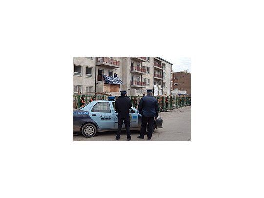Secuestró a un hombre en Rosario y lo mantuvo cautivo en su departamento pare vender drogas.