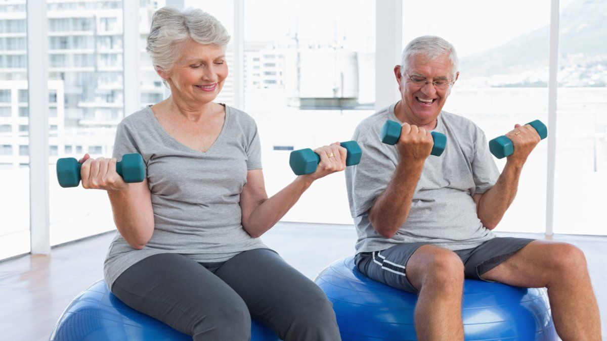 The exercises you should add to your training if you are over 60 years old: simple and effective