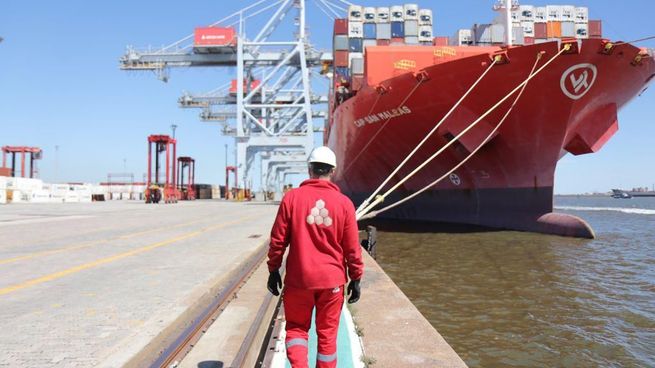 Buscan garantizar la continuidad de las actividades sustanciales en el Puerto de Montevideo. 