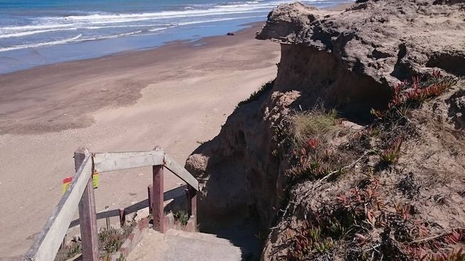 Centinela del Mar, un paraíso escondido en la costa de Buenos Aires, donde el turismo se fusiona con la tranquilidad de playas vírgenes y paisajes únicos.