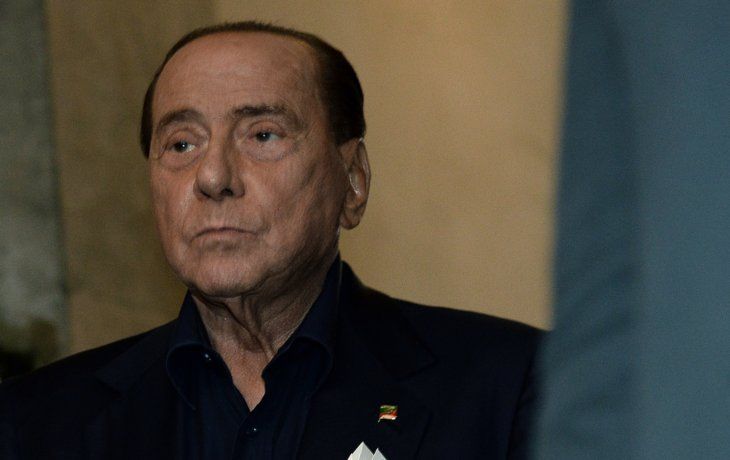 El exprimer ministro de Italia Silvio Berlusconi estuvo delicado durante su internación por coronavirus.