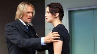 Woody Harrelson y Jennifer Lawrence en Los juegos del hambre.