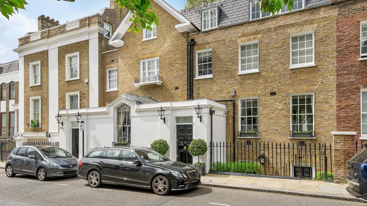 Winston Churchill’s mansion in London is for sale for a millionaire figure