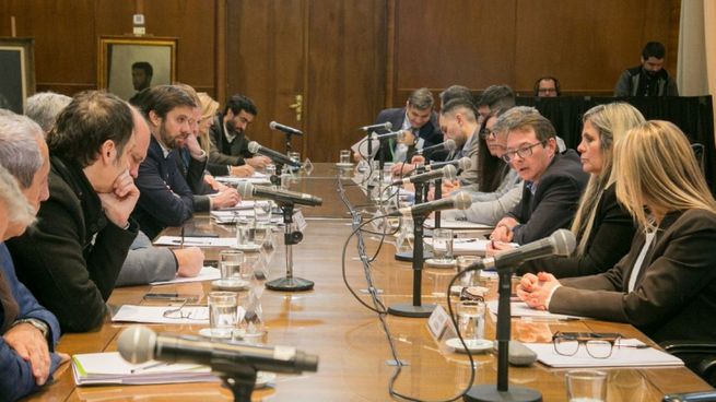 Los ministros de Economía de las provincias se reunieron en el Palacio de Hacienda.