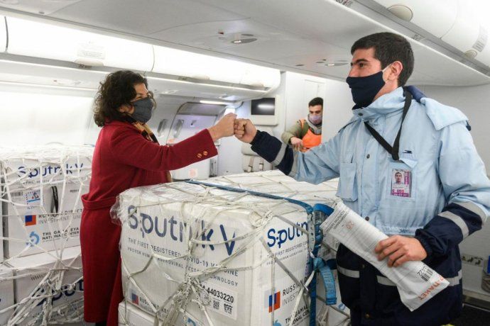 Carla Vizzotti recibió un nuevo lote de vacunas contra el Covid-19 Sputnik V.