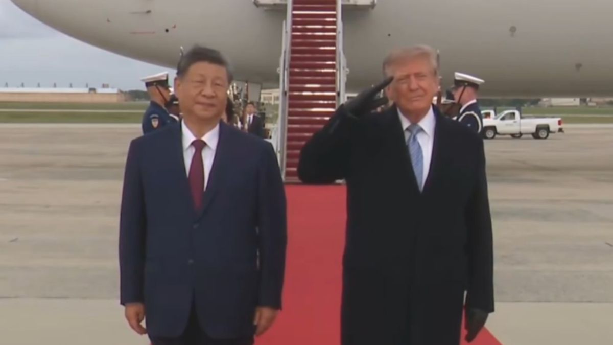 Donald Trump recibió a Xi Jinping en EEUU con una enorme puesta en escena: alfombra roja y bienvenida en la pista de aterrizaje