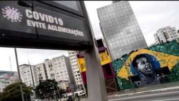 Se estabiliza la curva de contagios en Brasil.