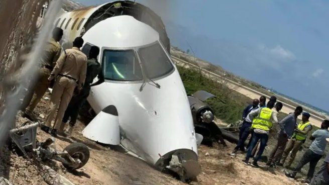 Accidente aéreo en un aeropuerto de Somalia.