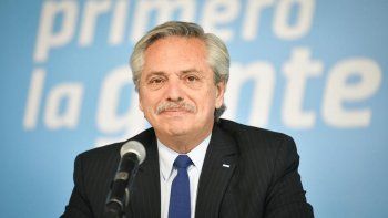 Alberto Fernández saludó a los periodistas que buscan la verdad en tiempos de operaciones mediáticas.