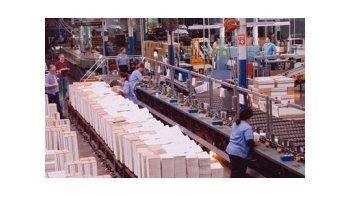 Para FIEL, la actividad fabril bajó 1,3%