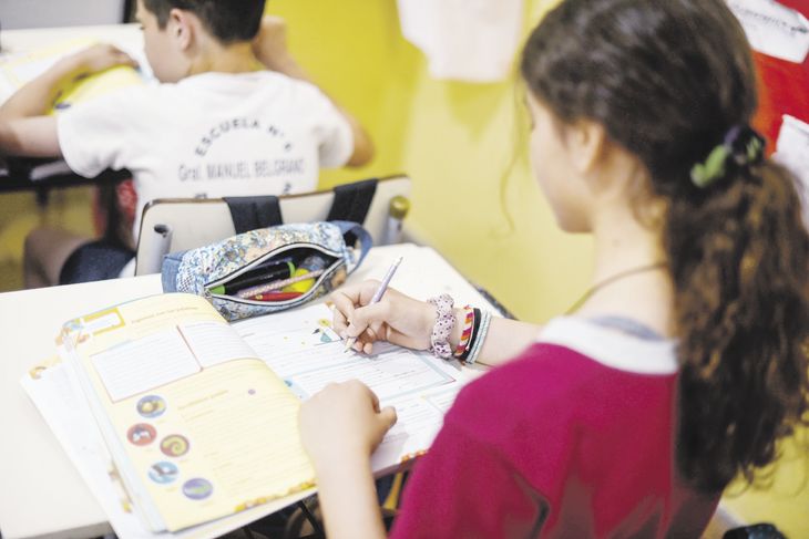 Vouchers Educativos, el programa del Gobierno de ayuda a alumnos de instituciones privadas. Vouchers Educativos, el programa del Gobierno de ayuda a alumnos de instituciones privadas.