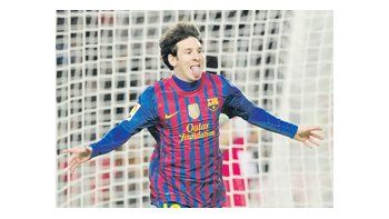 Lionel Messi convirtió un nuevo hat-tricks ante Granada en el triunfo del Barcelona por 5-3. El argentino sigue batiendo y burlando récords.