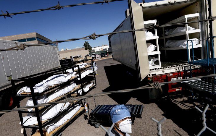 Estados Unidos es de lejos el país que ha registrado el mayor número de nuevas infecciones esta semana, con 249.200 nuevos casos diarios (+9%), delante del Reino Unido (53.000, -7%) y Brasil (51.800, +27%).