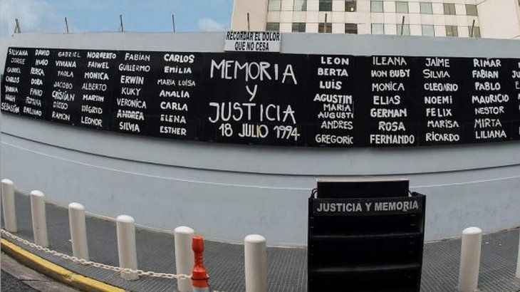 La sentencia de la Justicia argentina califica al atentado de AMIA como un crímen de 