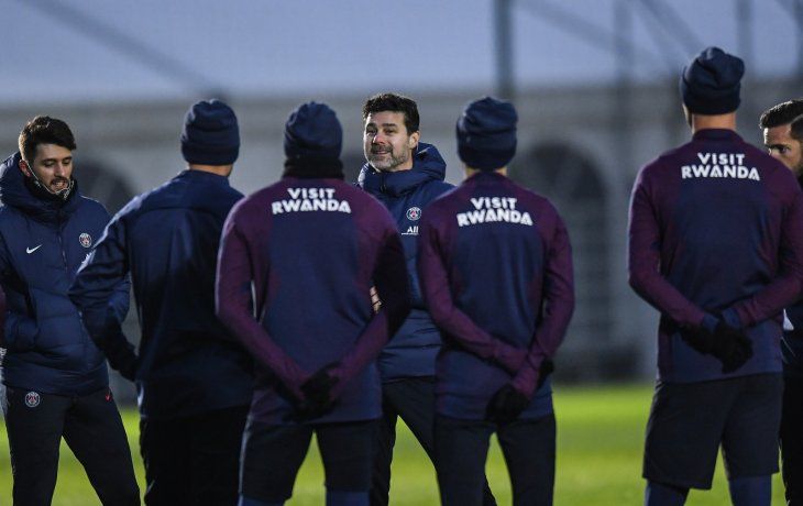 Presentación. Mauricio Pochettino tuvo su primer contacto con el plantel de PSG.