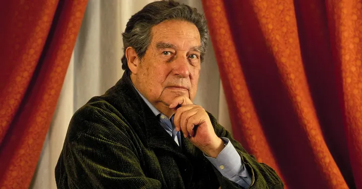 En 1990 el poeta y ensayista Octavio Paz, obtiene el Premio Nobel de Literatura. En 1990 el poeta y ensayista Octavio Paz, obtiene el Premio Nobel de Literatura.