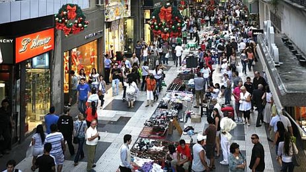 Pedestrian Florida: from historical emblem to fast fashion mecca