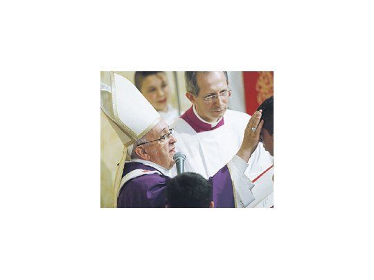 Ayer el papa Francisco recordó a los enfermos del virus en el Día  Mundial de la Lucha contra el Sida.