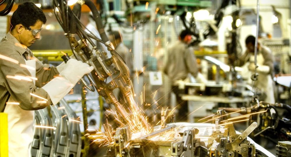 La actividad industrial bajó un 5,4% en junio, según FIEL