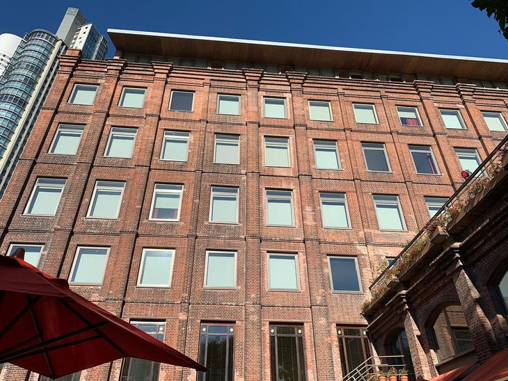 El Grupo Faena, dueño del hotel, figura en los archivos de Epstein. El Grupo Faena, dueño del hotel, figura en los archivos de Epstein.