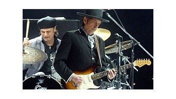 El ícono de la cultura rock se llevó todos los aplausos en su cuarta visita al país.