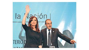 Gana cada vez más injerencia en las decisiones económicas el secretario Guillermo Moreno. Ayer fue el anfitrión del lanzamiento   efectuado por Cristina de Kirchner  del control de precios para 500 productos.