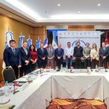 La foto de familia de los vicegobernadores del Norte Grande durante la cumbre en Salta, en donde decidieron que la próxima será en Santiago del Estero. La foto de familia de los vicegobernadores del Norte Grande durante la cumbre en Salta, en donde decidieron que la próxima será en Santiago del Estero.