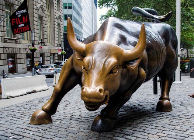 Wall Street marcó nuevos récords, con rotación hacia tecnológicas, que saltaron hasta 5%