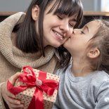 Todavía estas a tiempo de comprarle algo increible a mamá. Todavía estas a tiempo de comprarle algo increible a mamá.