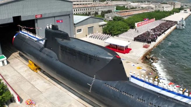 La agencia de medios públicos de Corea del Norte publicó imágenes del submarino.&nbsp;