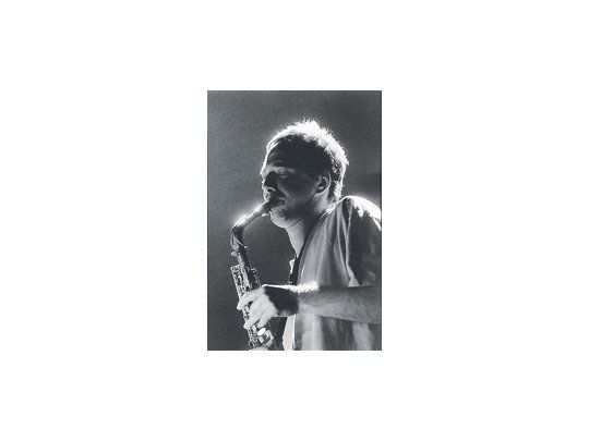 El saxofonista neoyorquino John Zorn viene por primera vez a la Argentina para presentarse en el teatro Coliseo al frente de su cuarteto Masada.