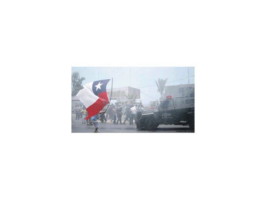 Los pescadores artesanales de la ciudad chilena de Arica, en la frontera con Perú, sienten que el fallo de la Corte Internacional de La Haya complicará sus actividades. Algunos reaccionaron ayer con ira.