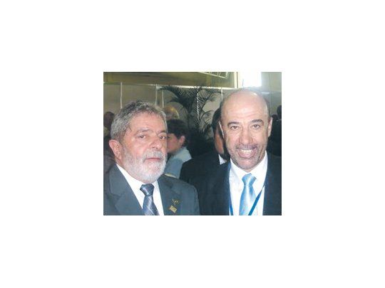 Lula da Silva confirmó, a través del embajador K para los ‘‘movimientos sociales’’, Oscar Laborde, su visita a Buenos Aires para octubre.