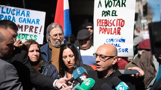 4 de cada 5 uruguayos ya tienen una posición con respecto al plebiscito del PIT-CNT.