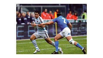 ámbito.com | El único try. El rosarino Martín Rodríguez Gurruchaga, ex Plaza, fue el fullback titular y el que apoyó en el ingoal italiano.