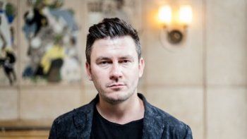Dmitri Glujovski es el autor de best-seller Metro 2033