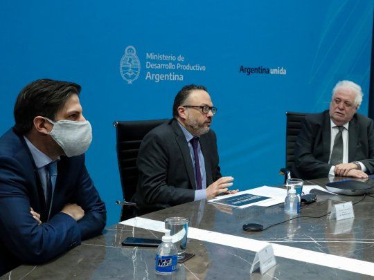 Los ministros de Salud (Ginés Gonzáles García), Educación (Nicolás Trotta) y Desarrollo Productivo (Matías Kulfas) presentaron esta nueva inversión.