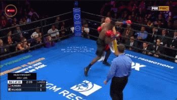 Boxeo: estaba al borde del nocaut y conectó un golpe que mandó a la lona a su rival