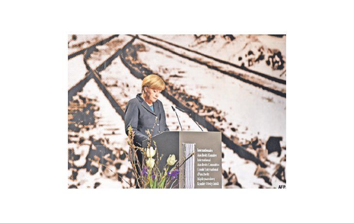 ámbito.com | La canciller alemana, Angela Merkel, lamentó ayer el rol de su país en el Holocausto. En un acto de conmemoración de las víctimas de Auschwitz, en Berlín, calificó de “vergonzosos” los actos antisemitas que todavía padecen los judíos en Europa.