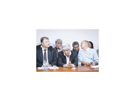 El diputado Francisco Fortuna, longa manu de De la Sota en el Congreso, llevó a Hugo Moyano y  a Gerónimo Venegas al Congreso a reclamar extraordinarias contra el Impuesto a las Ganancias.