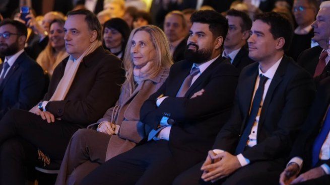 Karina Milei se mostró junto al nuevo vocero, Adrián Ravier.&nbsp;
