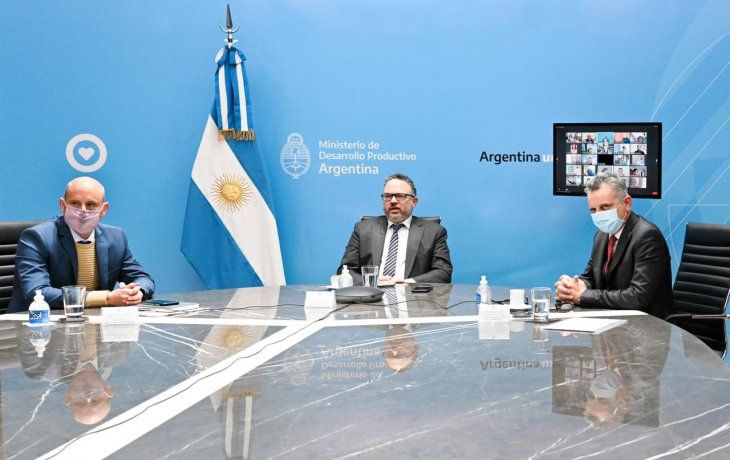 Kulfas, Schale y Merediz.
