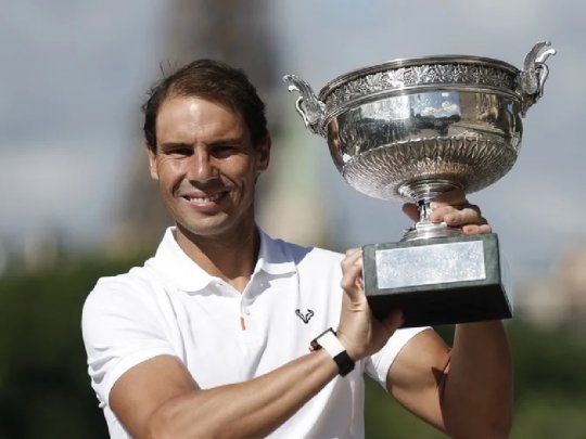 Vuelve. Rafael Nadal buscará en el Abierto de Australia volver a levantar un trofeo.&nbsp;