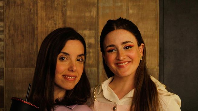 Frida Mizrahi y Andrea Citwar en La gala ortodoxa.&nbsp;