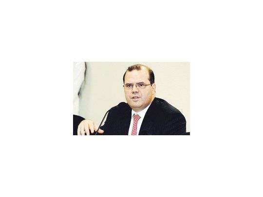 Alexandre Tombini, indicado como seguro sucesor de Henrique Meirelles en el Banco Central de Brasil, es uno de los responsables de la exitosa política de metas de inflación.