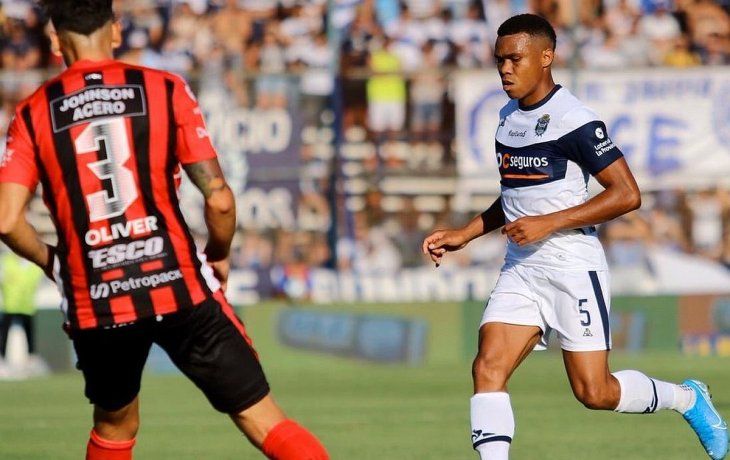 Gimnasia ganaba un duelo esencial ante Patronato, pero lo dejó ir en la agonía
