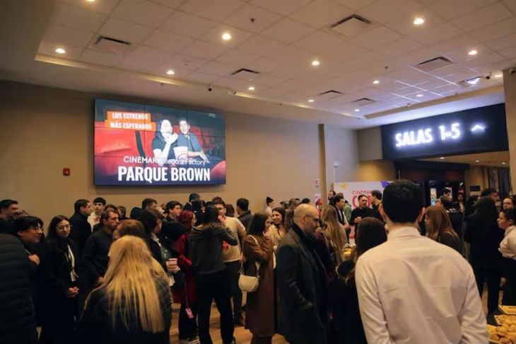 Apertura de cine en Factory Parque Brown.